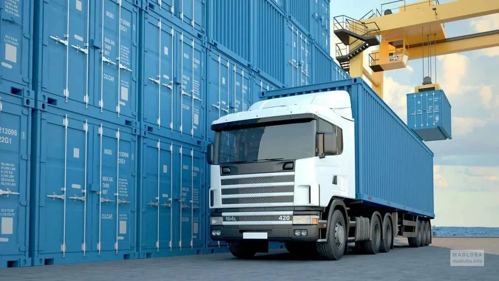 Multi-modal freight forwarding