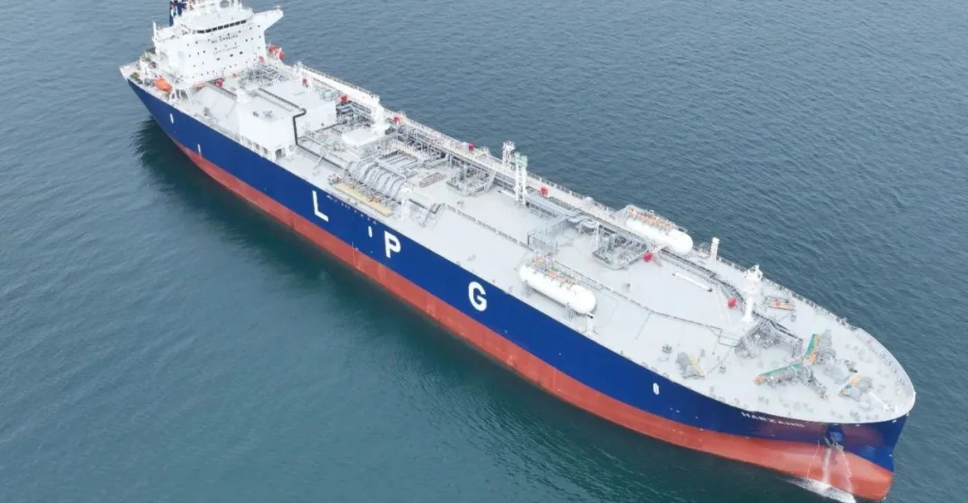 LPG gas carrier vessel